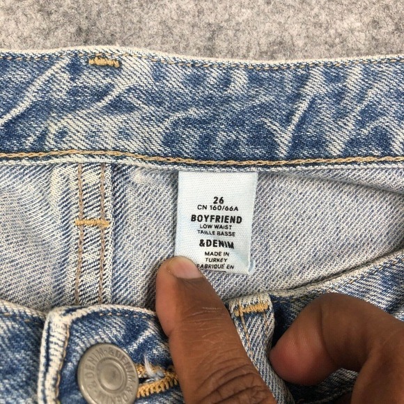 H&M &Denim Boyfriend Jeans Women's Size 26 Blue Distressed Baggy Loose - Picture 4 of 10